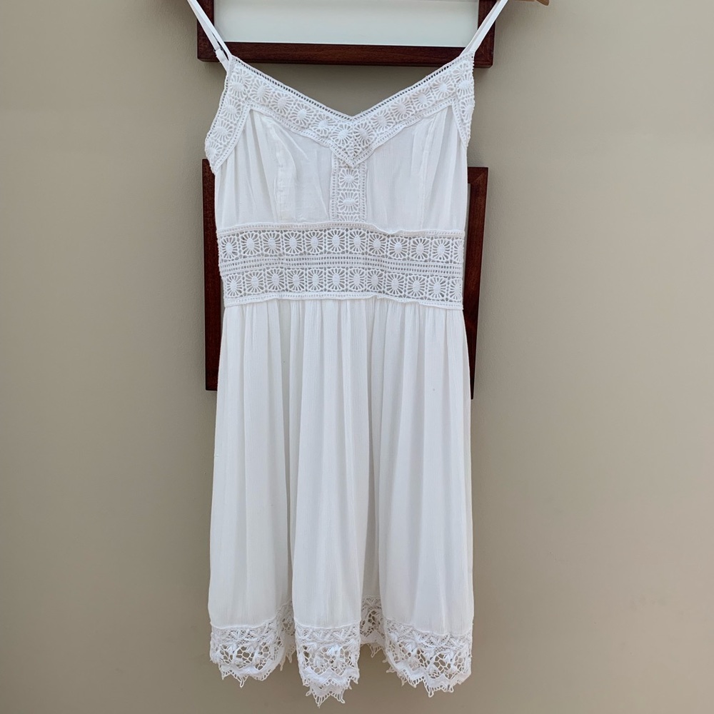Abercrombie lace detail dress